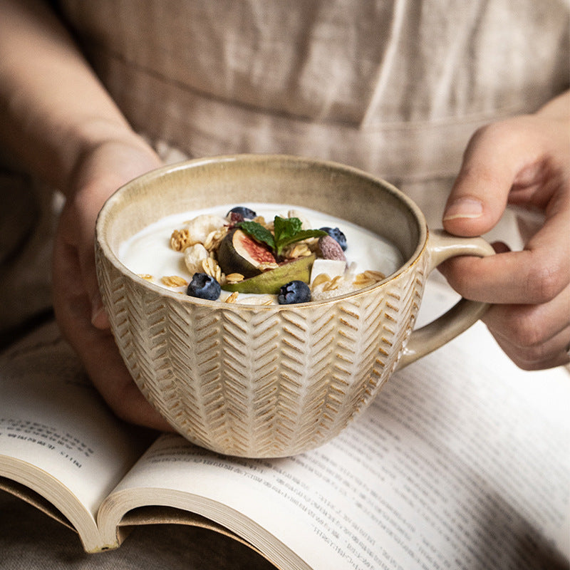 Koppo Living Retro Becher mit Weizen-Relief Große Öffnung Reaktive Glasur Porzellan 400ml